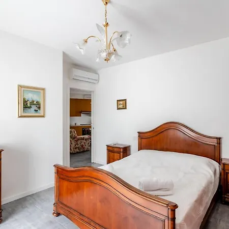Marcellina Modern Apt With Private Parking! Apartment Mestre
